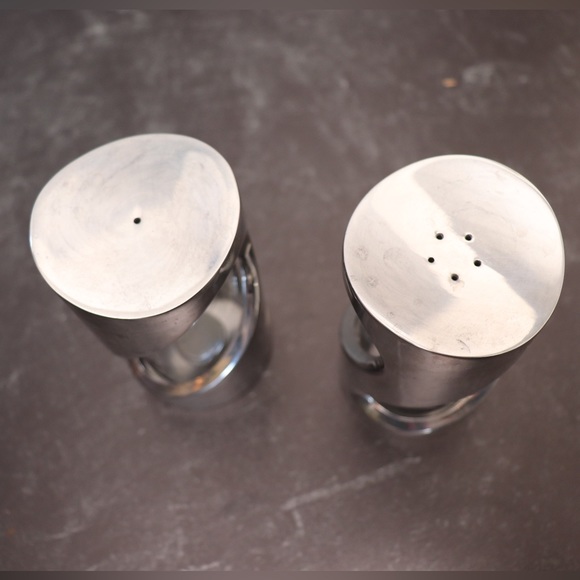 Nambe Salt & Pepper Shakers Glass And Aluminum 2010 Will Oltman MT0331 - Picture 6 of 8